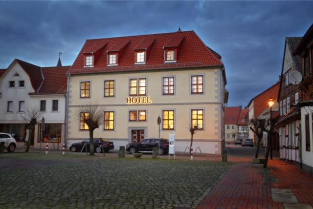 Hotel Am Markt Oebisfelde Εξωτερικό φωτογραφία