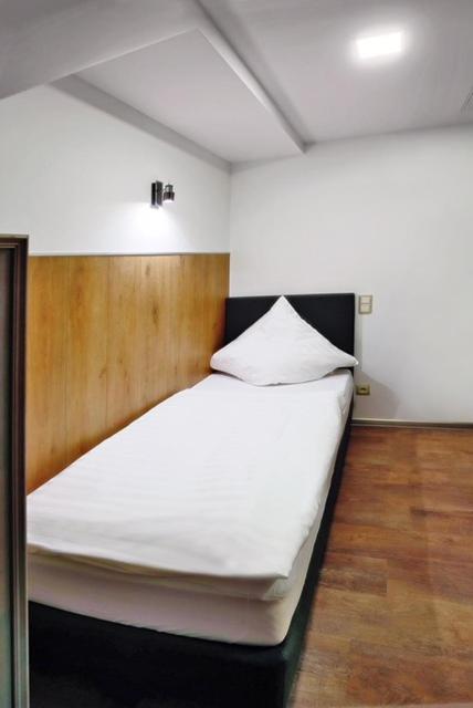 Hotel Am Markt Oebisfelde Εξωτερικό φωτογραφία